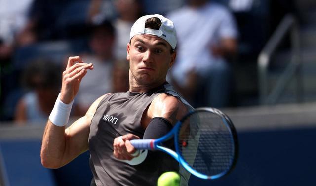 包含冷门频出!网球战况跌宕起伏的词条 包含冷门频出!网球战况跌宕起伏的词条