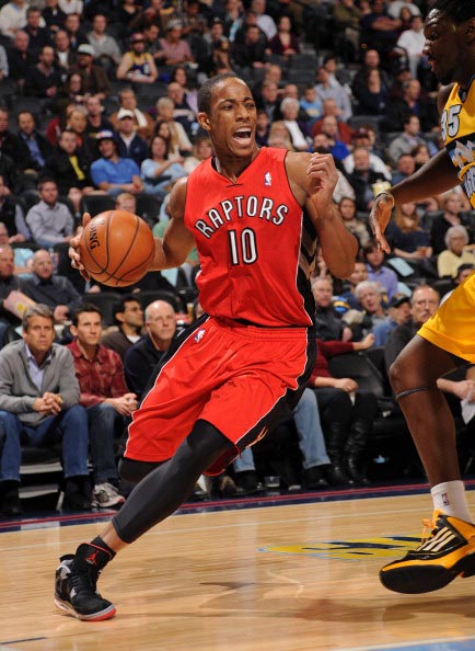 四川队逆转猛龙，德罗赞惊艳四座