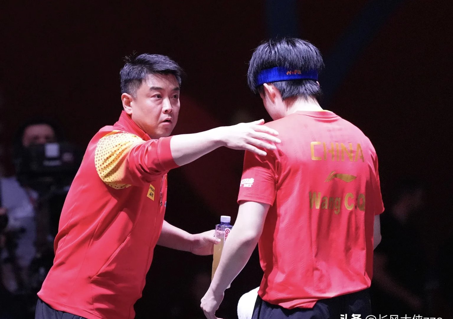 瑞典队完胜法国队，王皓惊艳四座