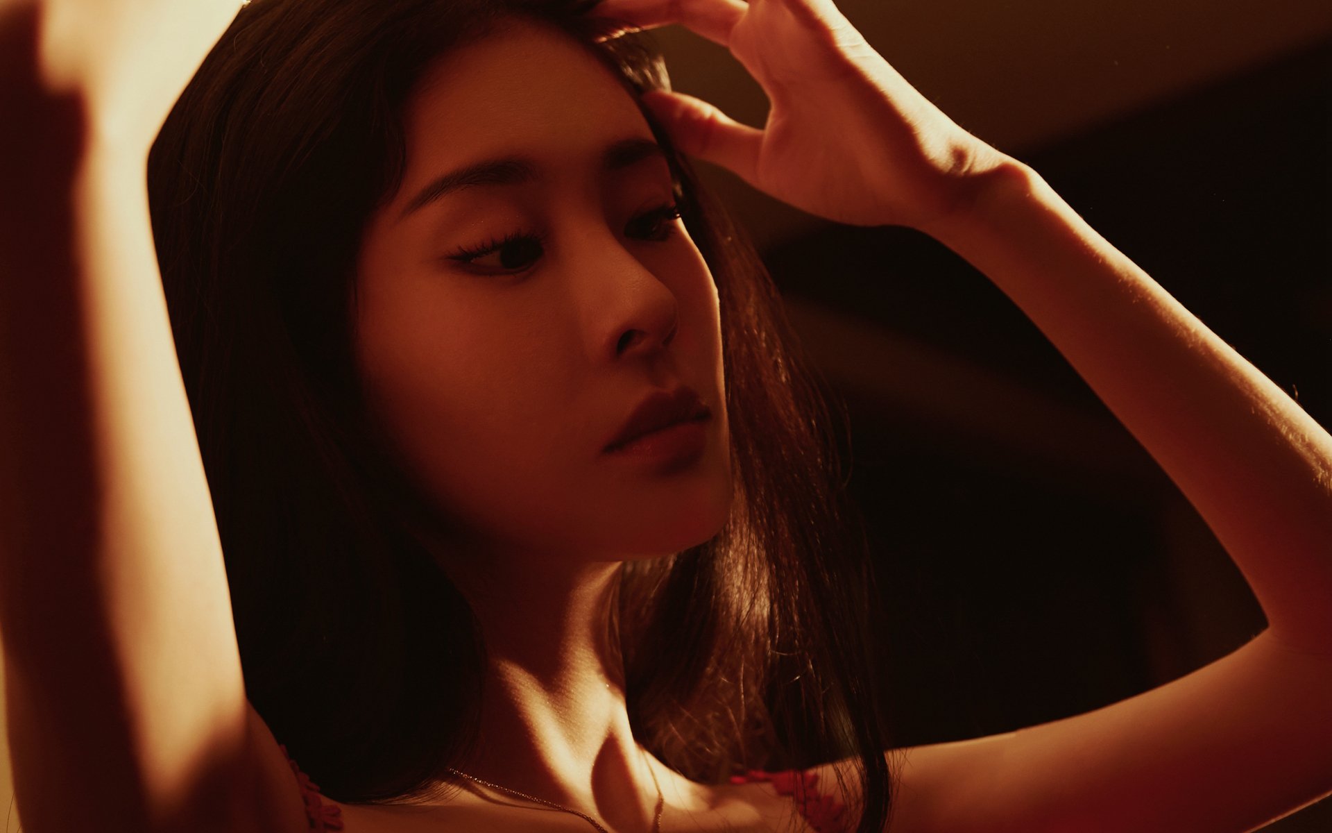 德甲争冠战之夜，金玟哉改写亚洲足球历史，创纪录表现铸就经典