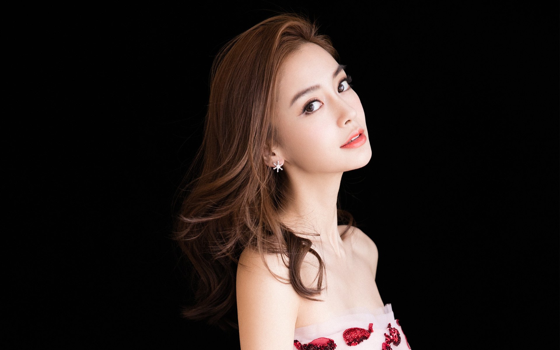 开云体育-橙色风暴的余波，当尤文图斯用荷兰钥匙解锁关键战，卡马文加已成为新时代的攻防转换核心